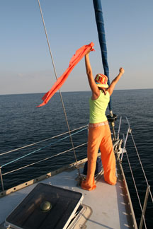 Through hypnosis, we can free ourselves from negative thoughts, unwanted habits and patterns.